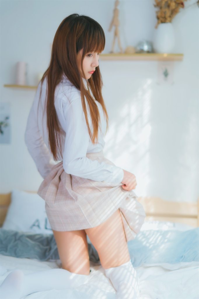 图片[4]-秋山AkI – 写真合集 [7套] [持续更新…]-懂杯姬 - 专业透明的飞机杯动漫名器测评与品牌推荐