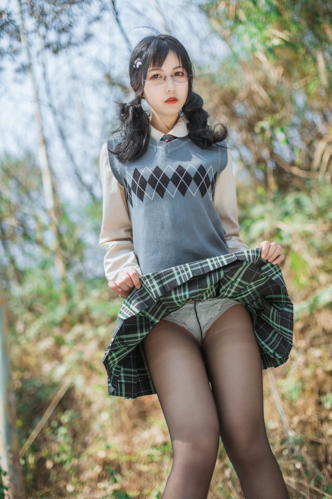 图片[6]-逐月Su – 写真合集 [46套] [持续更新…]-懂杯姬 - 专业透明的飞机杯动漫名器测评与品牌推荐