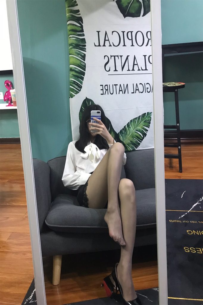 图片[3]-【足控！】美腿博主仙女山的仙女鹿丝袜美脚视图写真合集-懂杯姬 - 专业透明的飞机杯动漫名器测评与品牌推荐