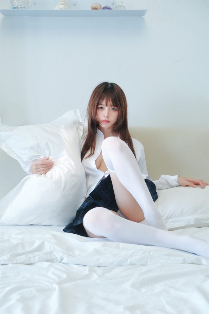 图片[4]-攻弦弦弦 – 写真合集  [3套] [持续更新…]-懂杯姬 - 专业透明的飞机杯动漫名器测评与品牌推荐