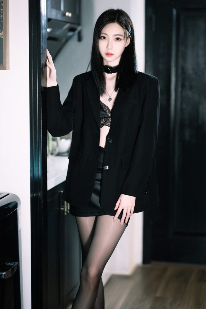 图片[4]-搞纯欲的：许岚LAN – 写真合集 [36套] [持续更新]-懂杯姬 - 专业透明的飞机杯动漫名器测评与品牌推荐