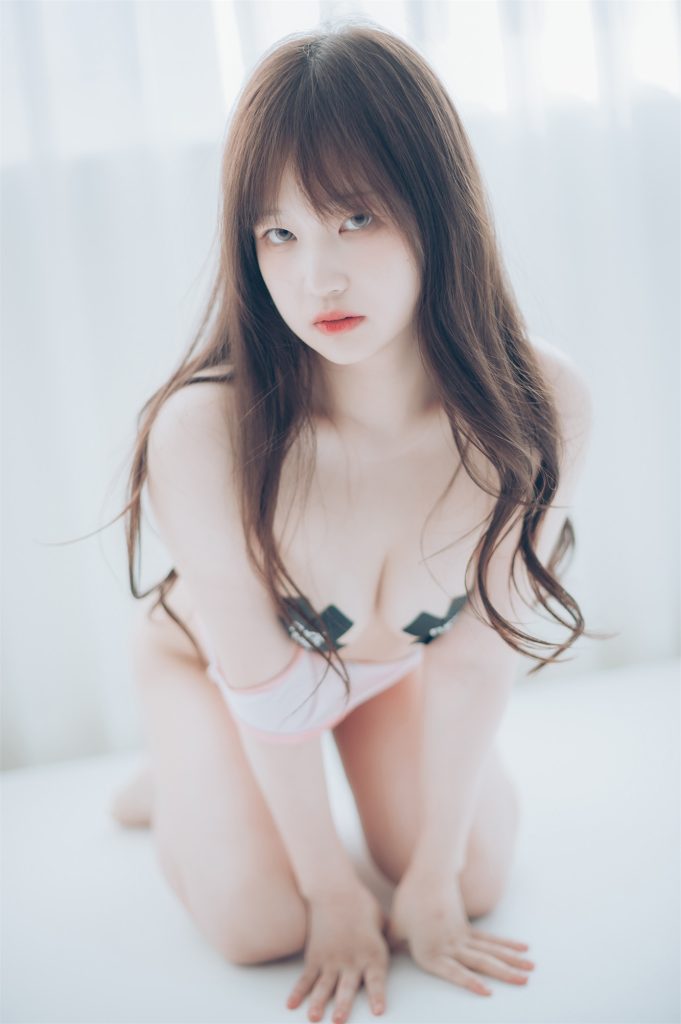 图片[4]-Sia (시아) – 写真合集 [41套] [持续更新…]-懂杯姬 - 专业透明的飞机杯动漫名器测评与品牌推荐