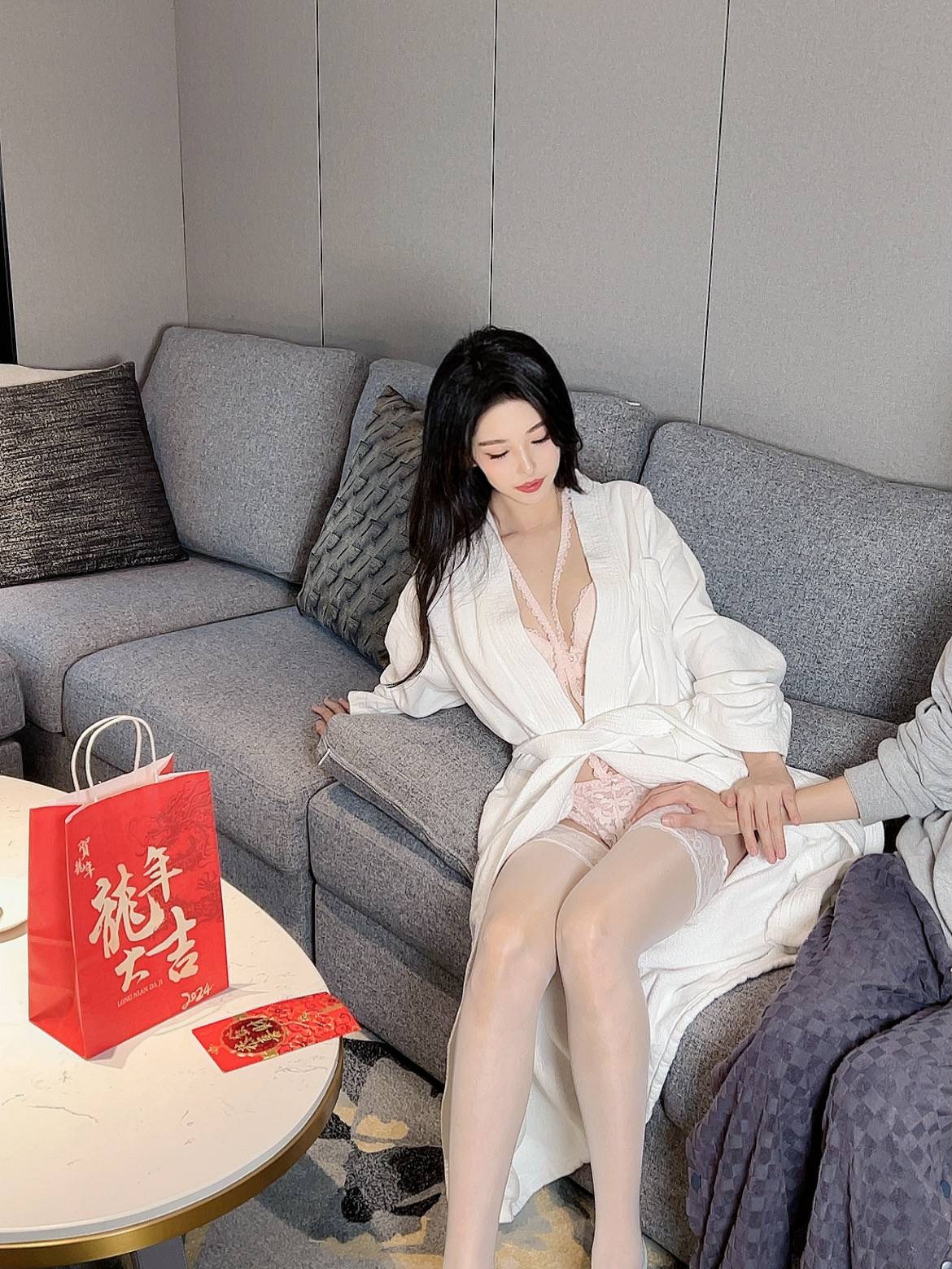 图片[30]-性感写真：利世的礼物【第29期】-三次元论坛-次元控-懂杯姬 - 专业透明的飞机杯动漫名器测评与品牌推荐