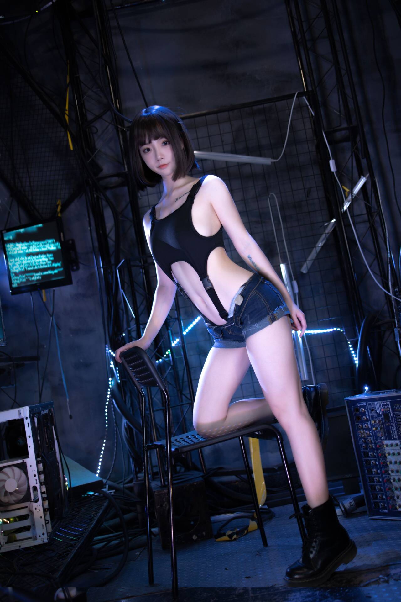 图片[5]-性感写真：危机【第32期】-三次元论坛-次元控-懂杯姬 - 专业透明的飞机杯动漫名器测评与品牌推荐