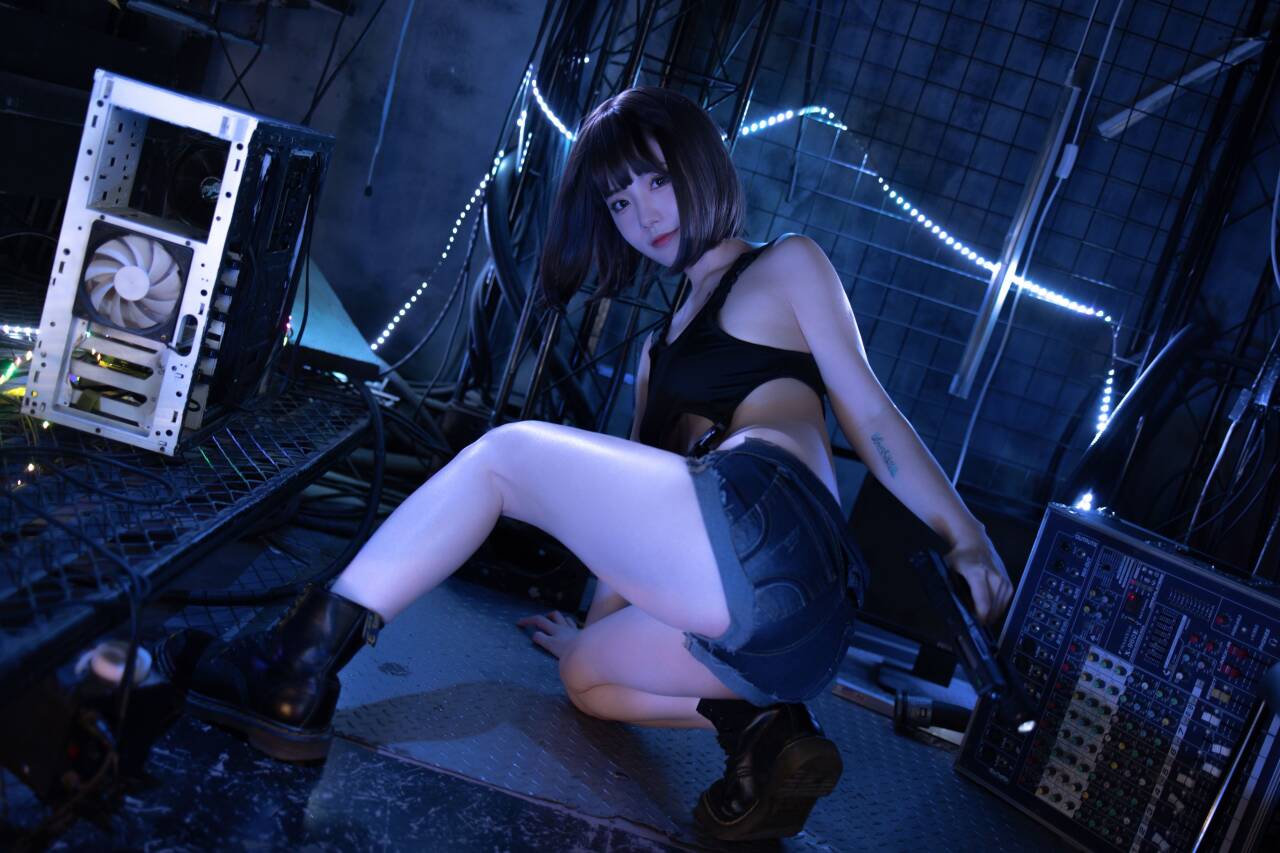 图片[20]-性感写真：危机【第32期】-三次元论坛-次元控-懂杯姬 - 专业透明的飞机杯动漫名器测评与品牌推荐