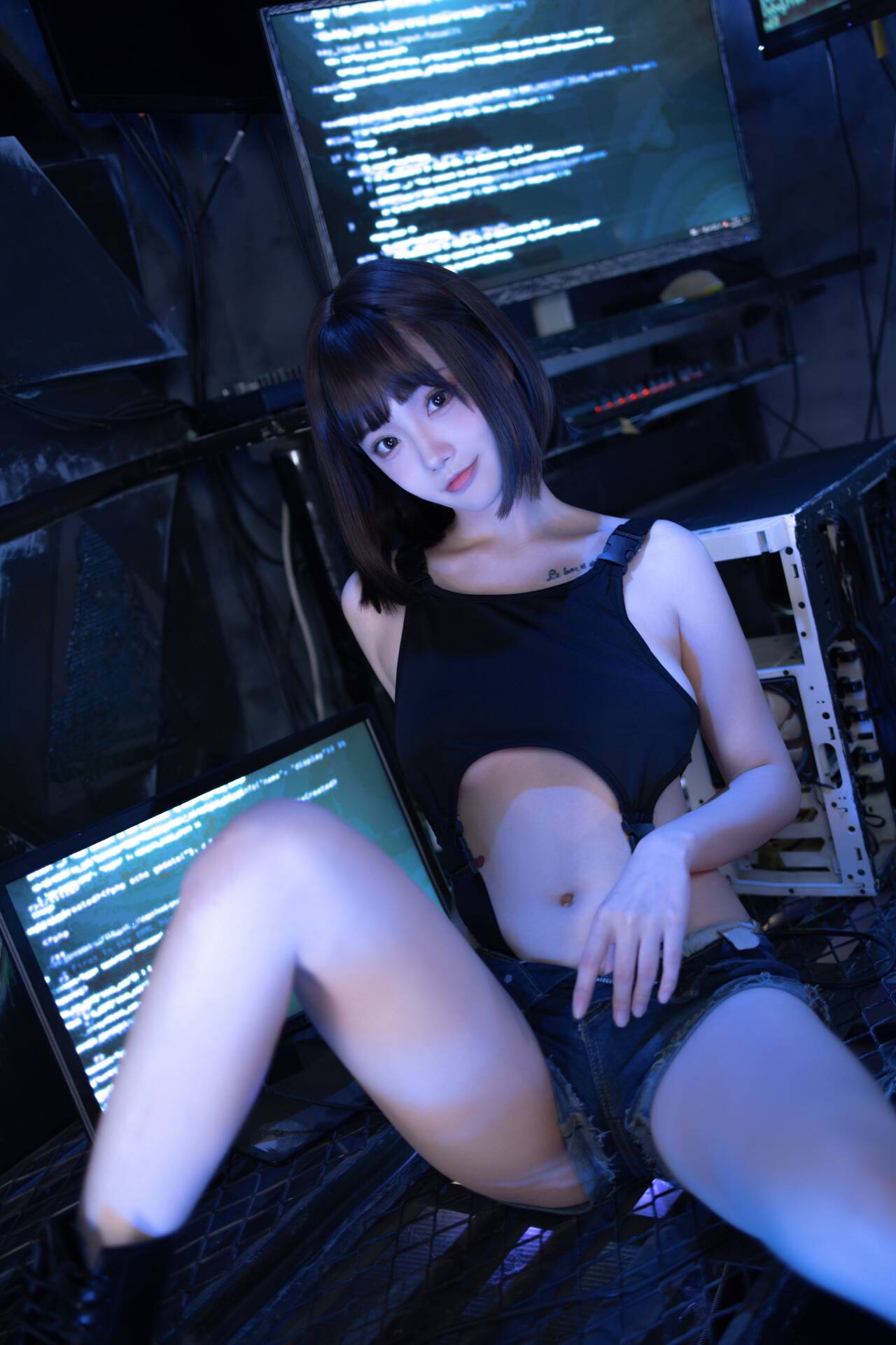 图片[28]-性感写真：危机【第32期】-三次元论坛-次元控-懂杯姬 - 专业透明的飞机杯动漫名器测评与品牌推荐